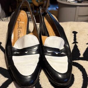 David Aaron size 7 Black and White Women's Loafer style mule.